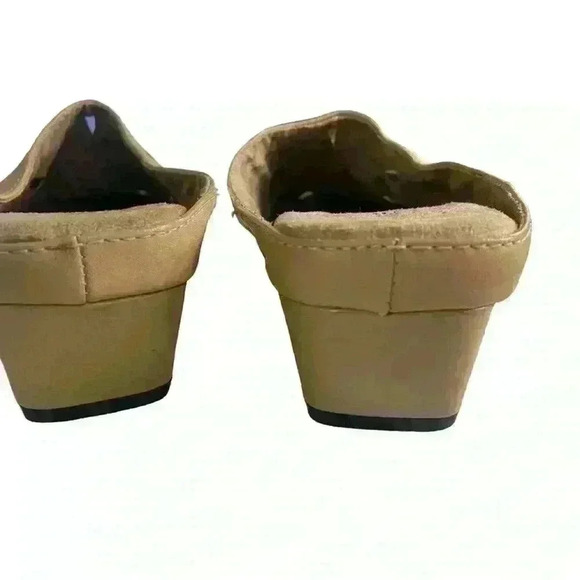 White Mountain Women’s Leather Slip on Clogs Size 7.5 Destiny Tan Career Comfort - Picture 8 of 10